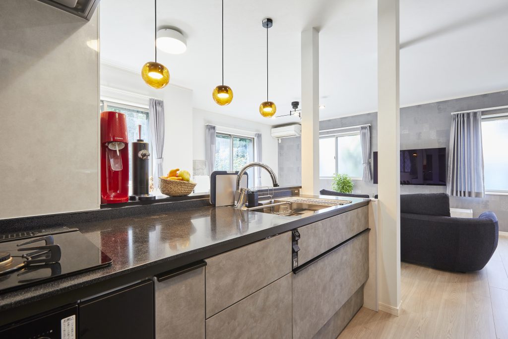 夫婦の夢だった戸建住宅×和室から洋室へ＆外壁塗装で理想の住まいに【フルリノベーション｜千葉県鎌ケ谷市 戸建て】