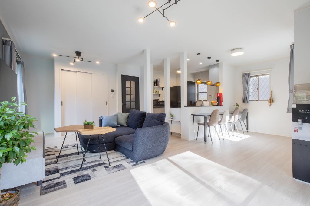 夫婦の夢だった戸建住宅×和室から洋室へ＆外壁塗装で理想の住まいに【フルリノベーション｜千葉県鎌ケ谷市 戸建て】