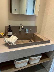 カスタムバニティで自由な洗面空間を　【フルリノベーション｜江戸川区｜マンション】　　　　　　　　　　　　　　　　　　　　　　　　　　