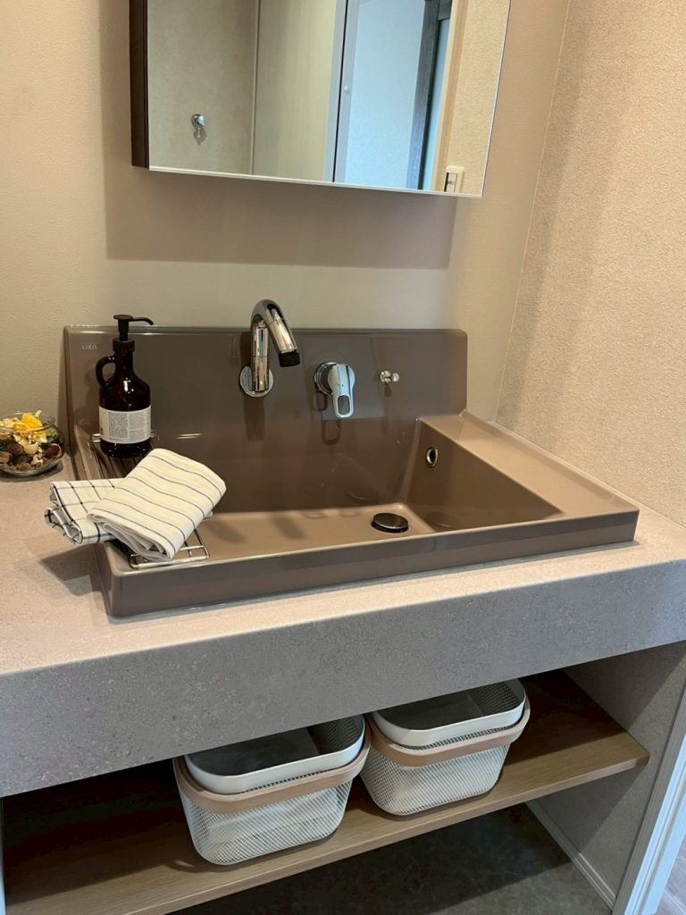 カスタムバニティで自由な洗面空間を　【フルリノベーション｜江戸川区｜マンション】　　　　　　　　　　　　　　　　　　　　　　　　　　