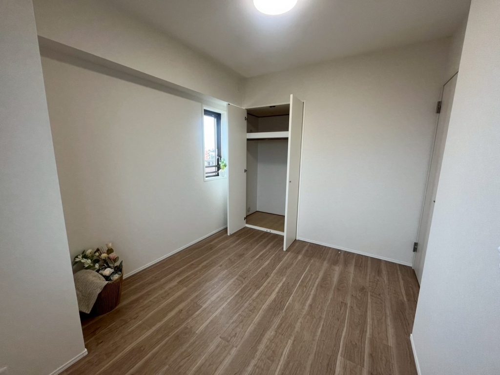 カスタムバニティで自由な洗面空間を　【フルリノベーション｜江戸川区｜マンション】　　　　　　　　　　　　　　　　　　　　　　　　　　